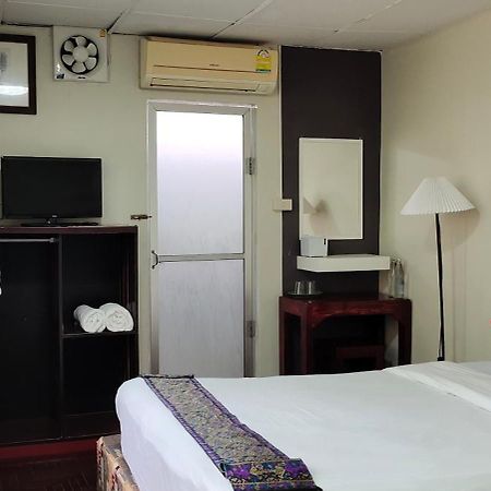 Born Guest House Chiang Mai Eksteriør bilde