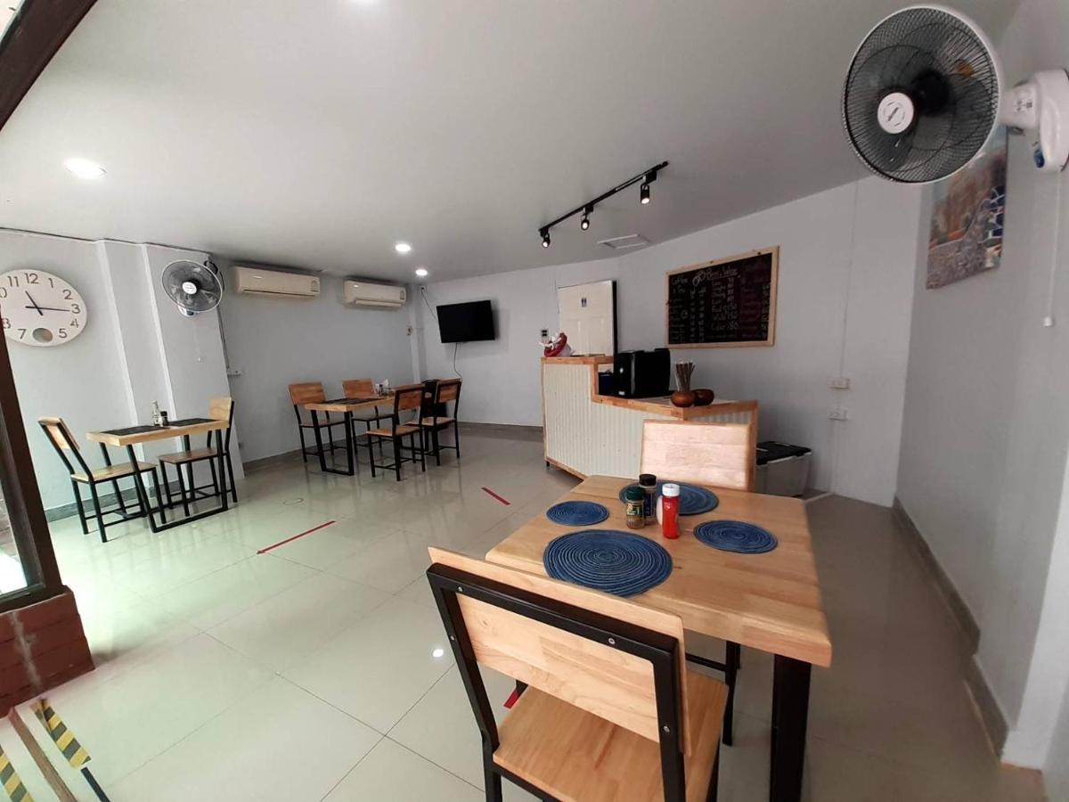 Born Guest House Chiang Mai Eksteriør bilde